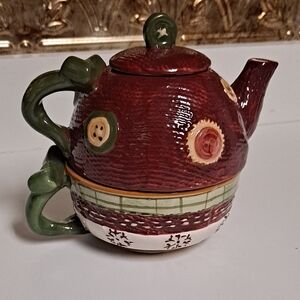 Cracker Barrel Christmas Quilt Teapot